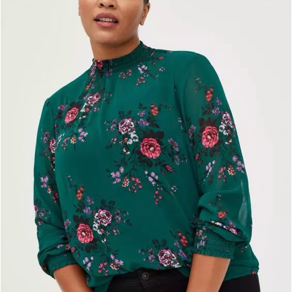 Torrid green floral chiffon long sleeve mock neck top size 6-6X/30